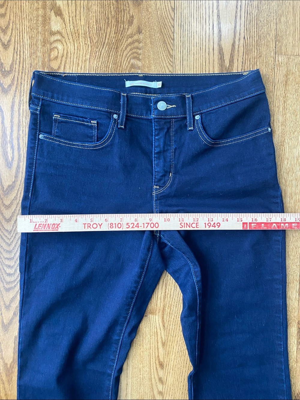 Levi’s jean bundle (2) pair size 30 315 shaping boot cut dark blue high rise - Picture 10 of 14